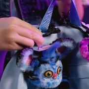 Imagine FURBY FURBLETS K POP VANATORI DE DEMONI JUCARIE INTERACTIVA DERPY TIGER