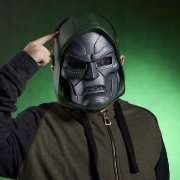 Imagine MARVEL AVENGERS DOOMSDAY MASCA POWER SURGE FX DOCTOR DOOM ELECTRONICA