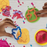 Imagine PLAY DOH SET CADOURI PENTRU PETRECERI 