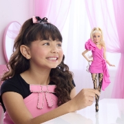 Imagine BARBIE DELUXE STYLE PAPUSA BARBIE BLONDA CU ROCHIE ROZ