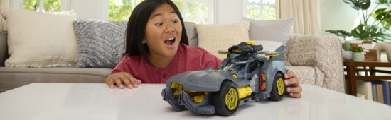 Imagine DC SET BATMOBILE SI ACCESORII