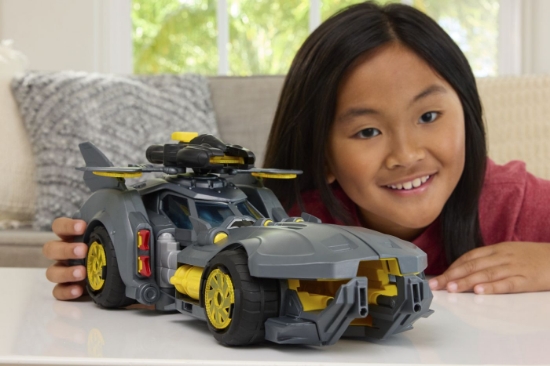 Imagine DC SET BATMOBILE SI ACCESORII