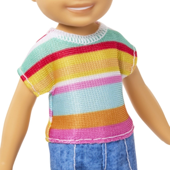 Imagine BARBIE PAPUSA CHELSEA BAIAT BRUNET CU OCHI CAPRUI