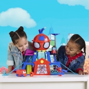 Imagine SPIDEY SI PRIETENII LUI UIMITORI MARVEL RESCUE WEBS SET DE JOACA WEBQUARTERS CU LUMINI SI SUNETE 