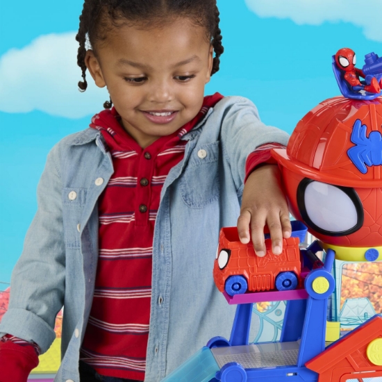 Imagine SPIDEY SI PRIETENII LUI UIMITORI MARVEL RESCUE WEBS SET DE JOACA WEBQUARTERS CU LUMINI SI SUNETE 