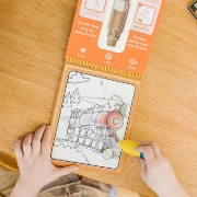 Imagine MELISSA AND DOUG WATER WOW CARTE DE COLORAT VEHICULE CU APA 