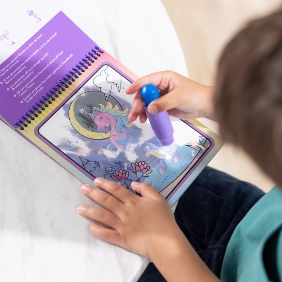 Imagine MELISSA AND DOUG WATER WOW CARTE DE COLORAT UNICORNI CU APA 