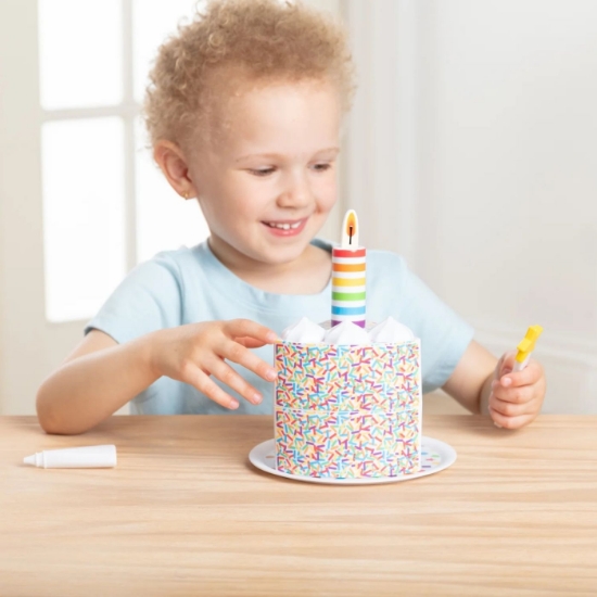 Imagine MELISSA AND DOUG SET TORT DE ZI DE NASTERE CU LUMANARI 