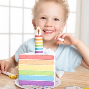 Imagine MELISSA AND DOUG SET TORT DE ZI DE NASTERE CU LUMANARI 