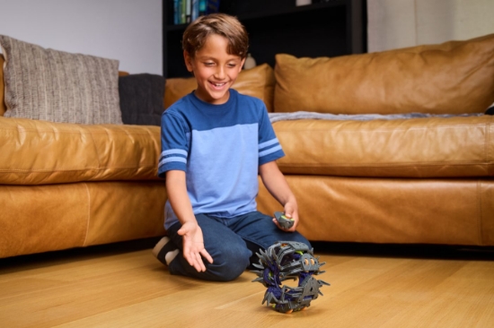 Imagine  HEX BOTS VIU IN INTERIOR EXPLODAPED CENTIPEDE CATARATOR CU TELECOMANDA