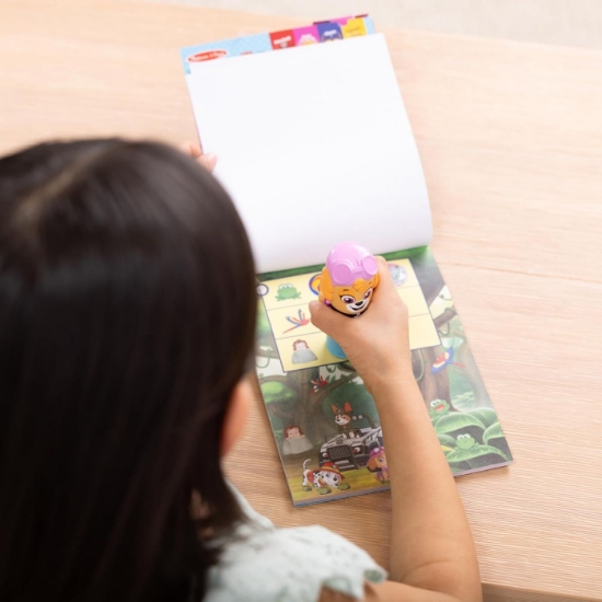 Imagine MELISSA AND DOUG STICKER WOW PATRULA CATELUSILOR SET DE JOACA AUTOCOLANTE SI STAMPILA SKYE