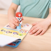 Imagine MELISSA AND DOUG STICKER WOW PATRULA CATELUSILOR SET DE JOACA AUTOCOLANTE SI STAMPILA MARSHALL